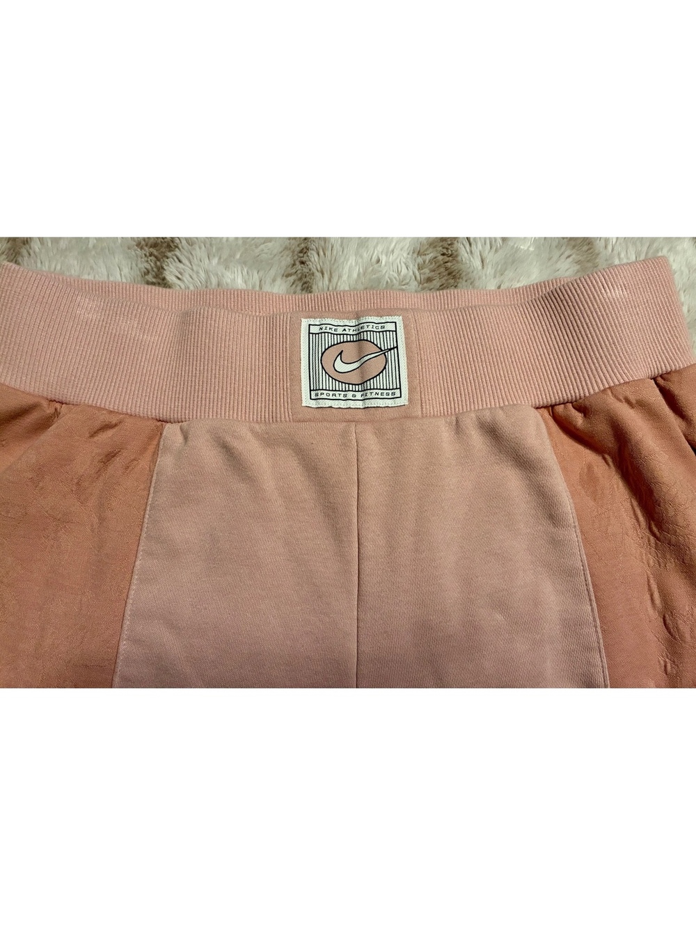 Nike Athletics Colorblocked Rose Jacquard Joggers / Sweatpants Sz Medium htf